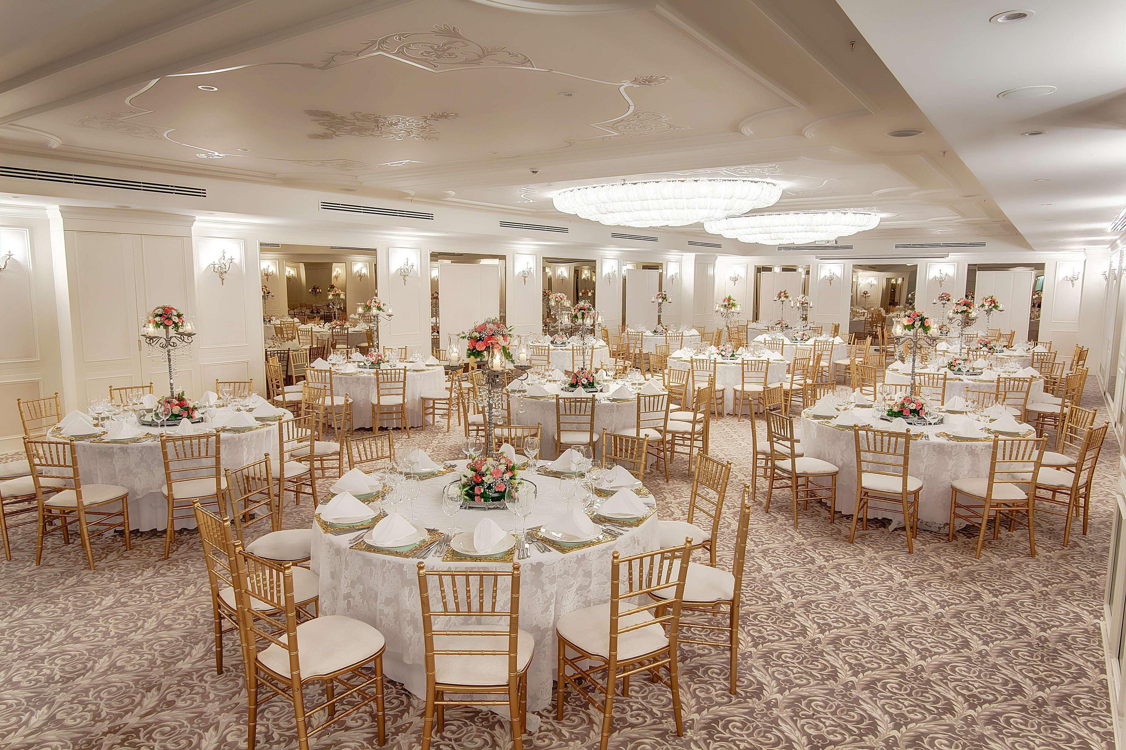 Doubletree By Hilton Gaziantep Hotel Buitenkant foto