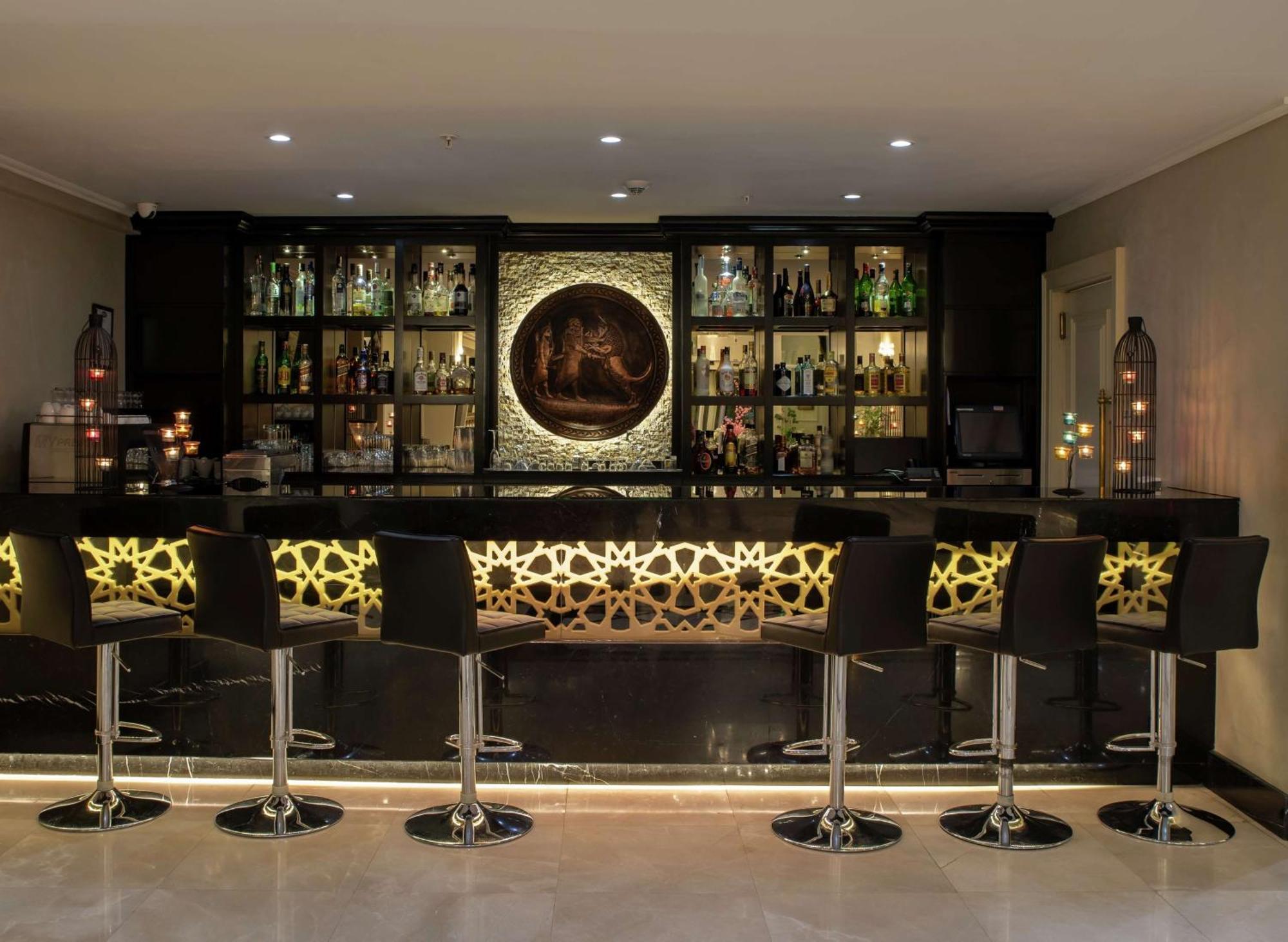 Doubletree By Hilton Gaziantep Hotel Buitenkant foto