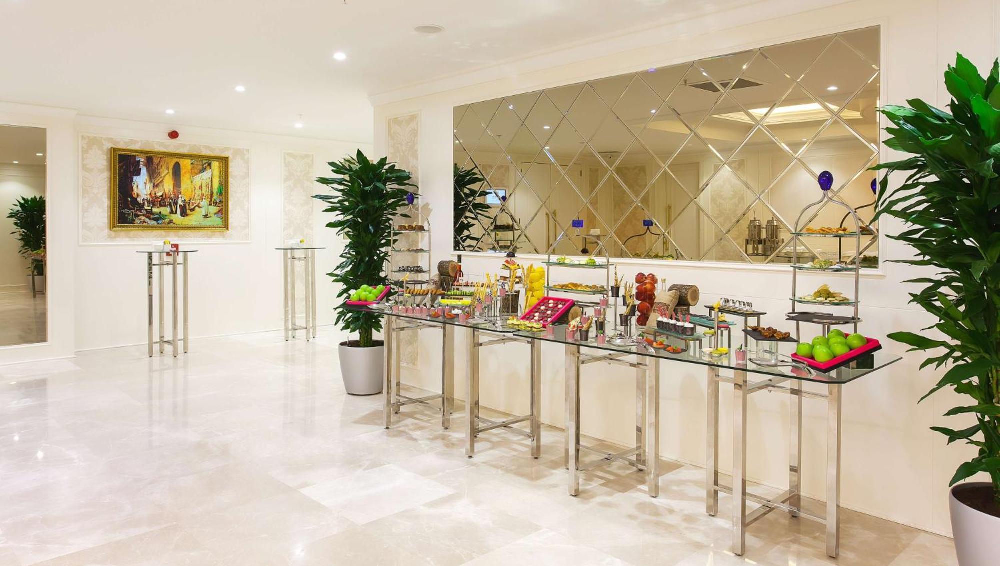 Doubletree By Hilton Gaziantep Hotel Buitenkant foto